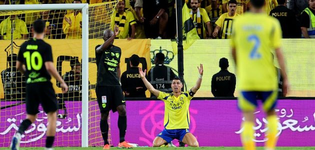 زملاء رونالدو السبب في ثورة غضبه أمام الاتحاد